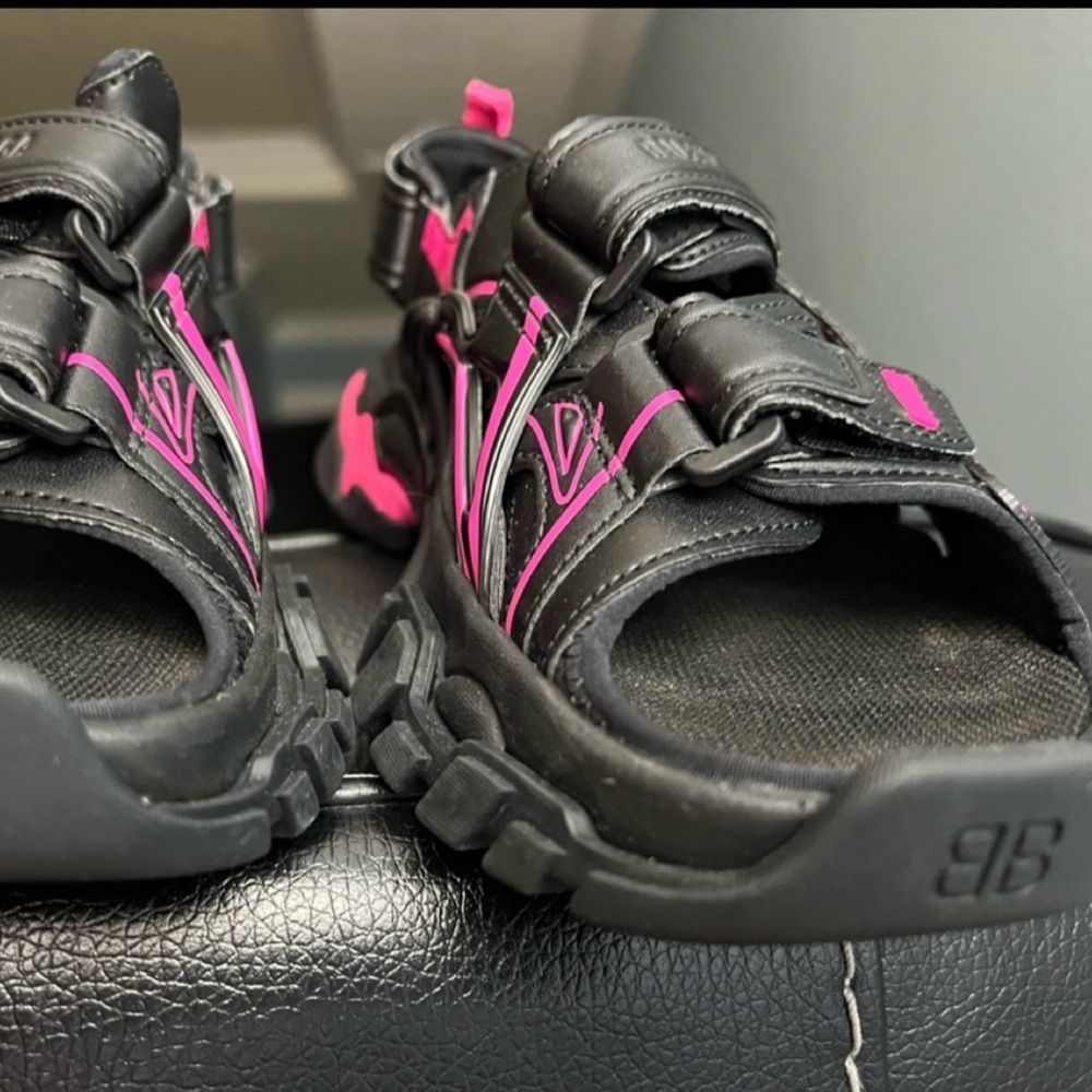 Authentic Balenciaga Black Track Sandals NWOT - Picture 3 of 7